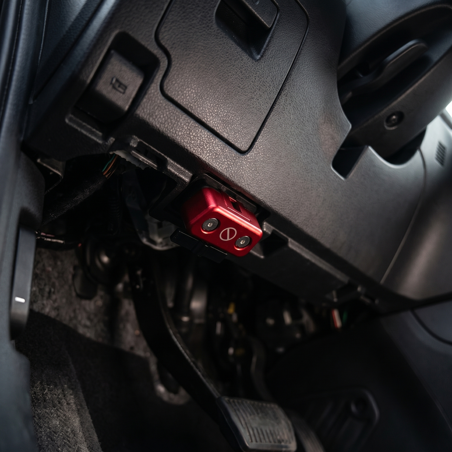 ™Technocar - CarLock Pro | השכבה שעוצרת גנב לפני שהוא מתחיל